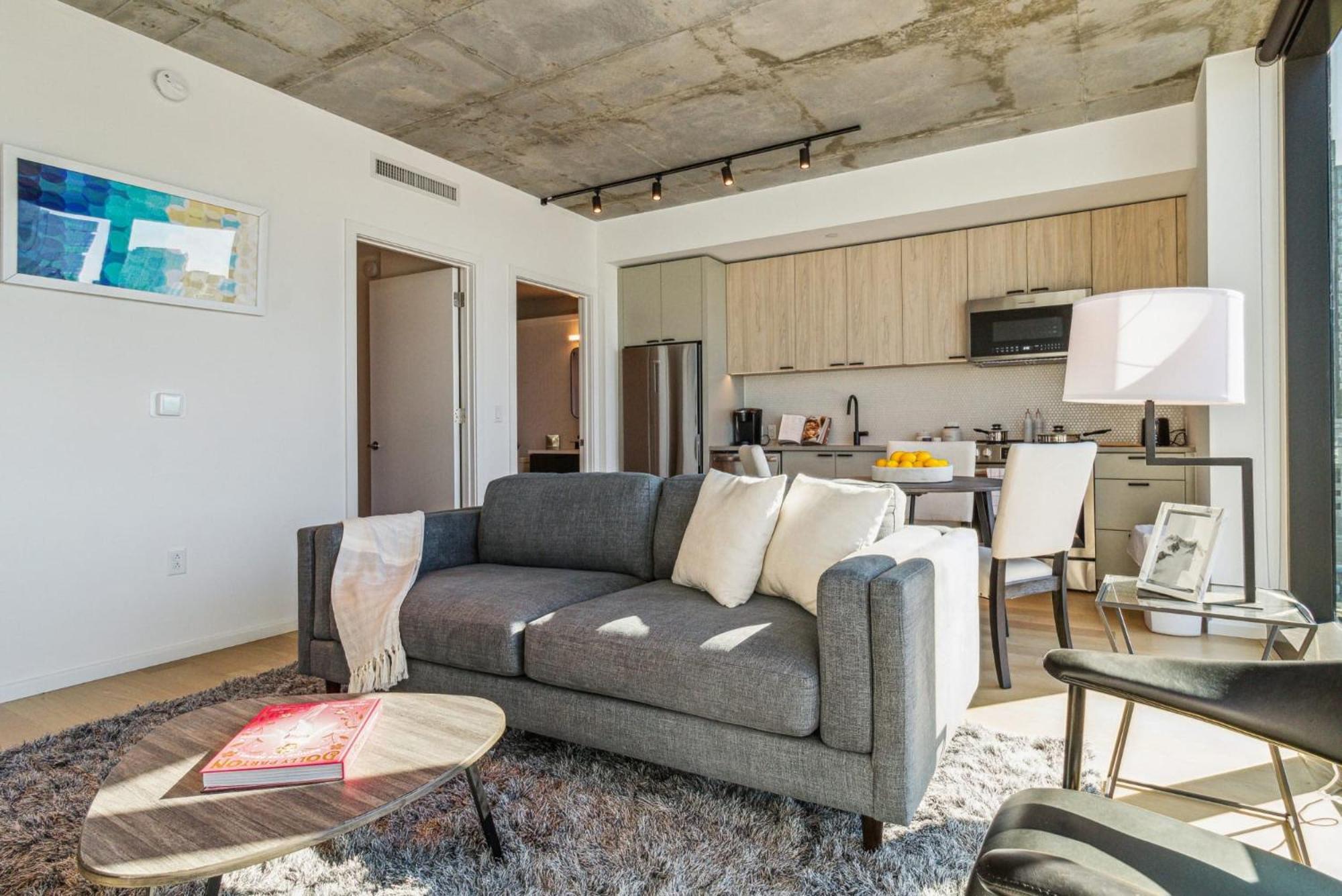 Contemporary City Living Apartments In Nashville Exterior photo